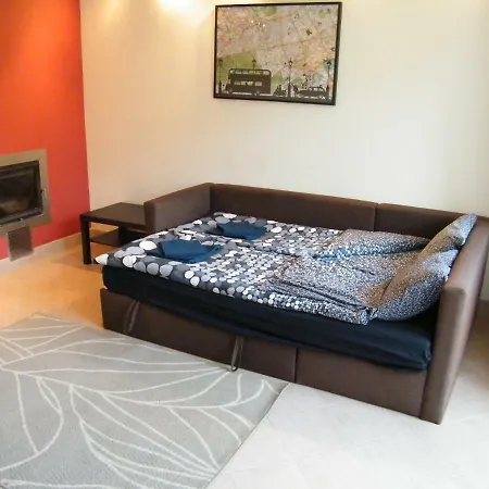 Ovarosban 1-2 Fotol 8-10 Foig Kenyelmes Szallas Apartament